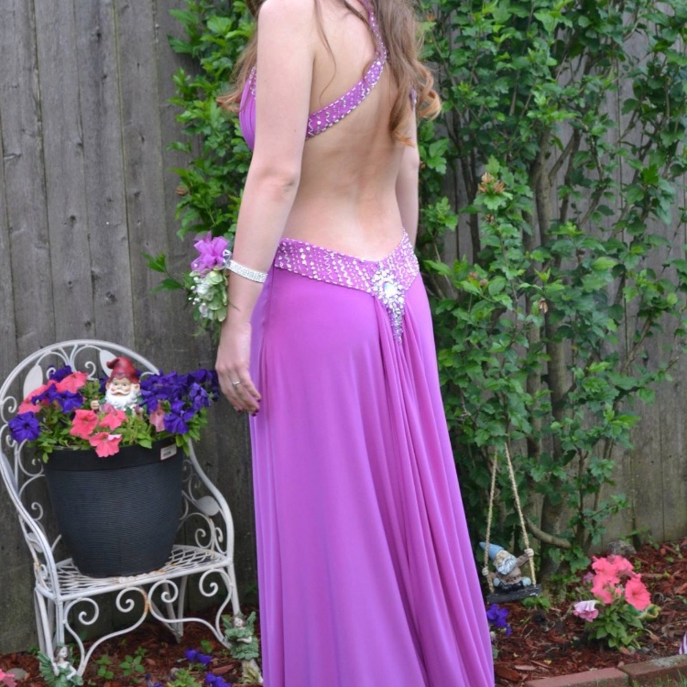 Prom dress - Picture 2 of 7